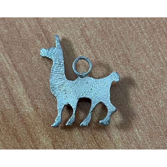 Llama Antique Silver Tone‎ Charm - Picture 2 of 2